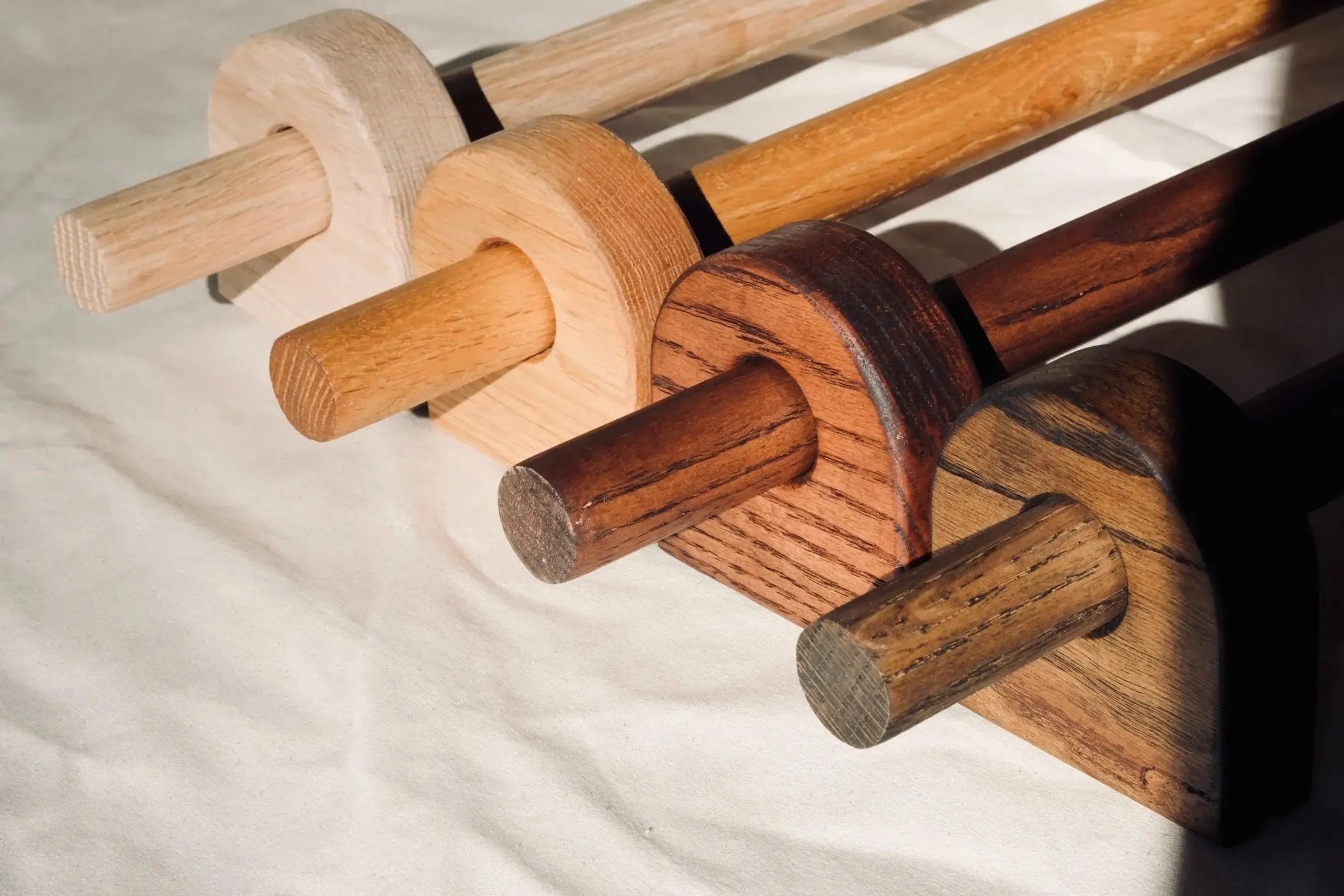 Wood curtain rod with round brackets – handcrafted set for elegant window treatments