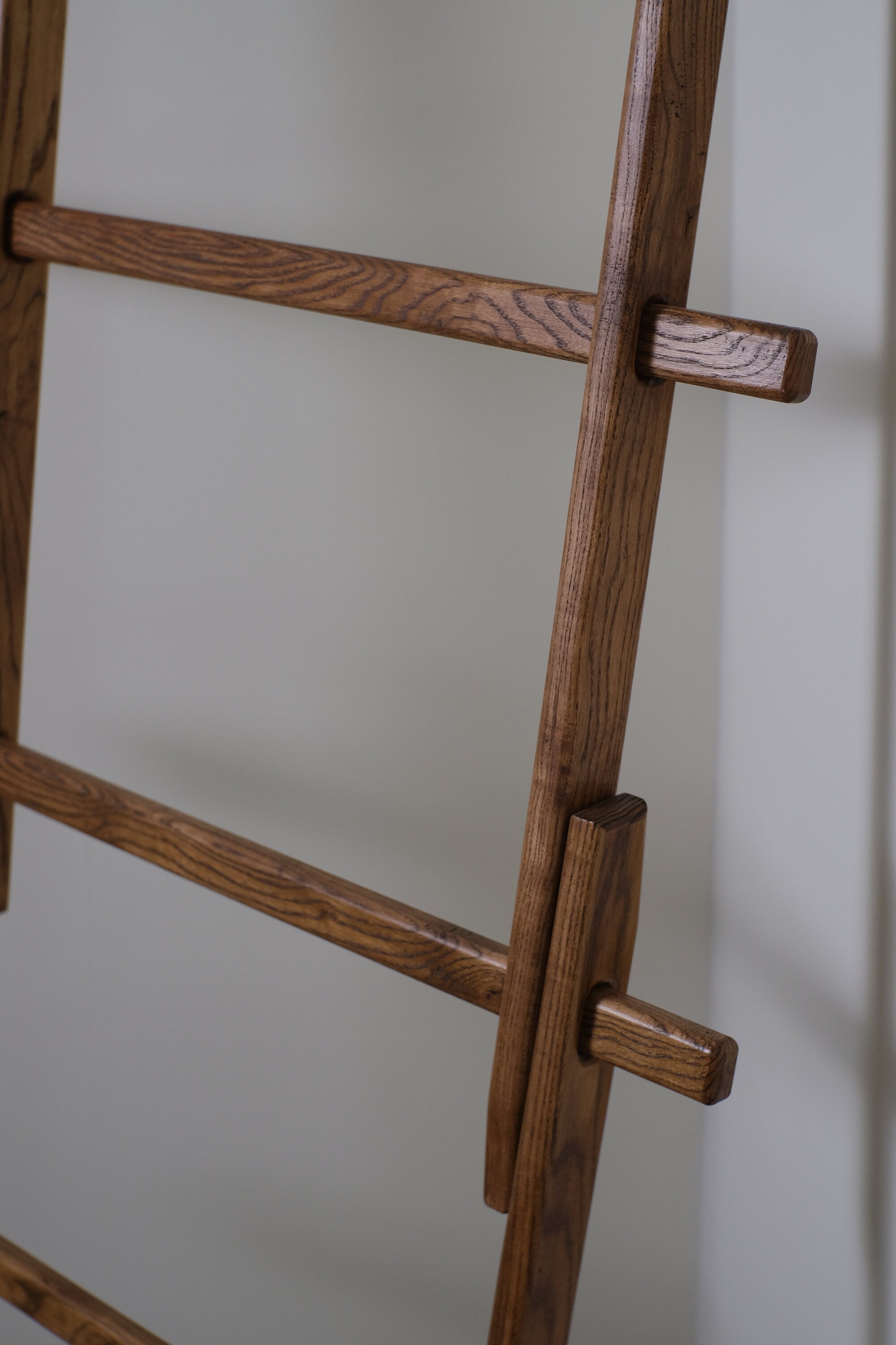 Oak blanket online ladder